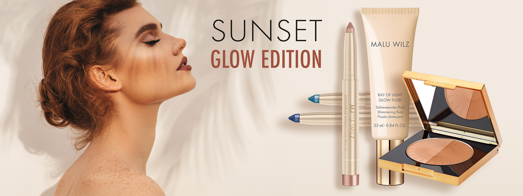 Der neue Bronzing-Look Sunset Glow zaubert den Sommer ins Gesicht! junge Frau mit Bronzing Produkten