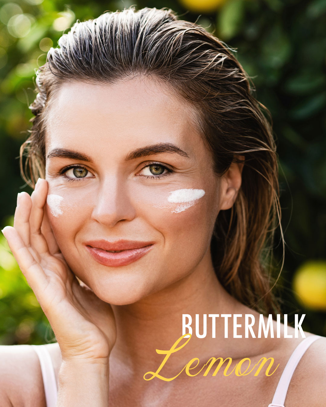 Gesicht junge Frau mit Creme