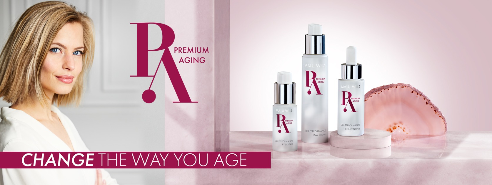 reife Frau mit Anti-Aging Produkten