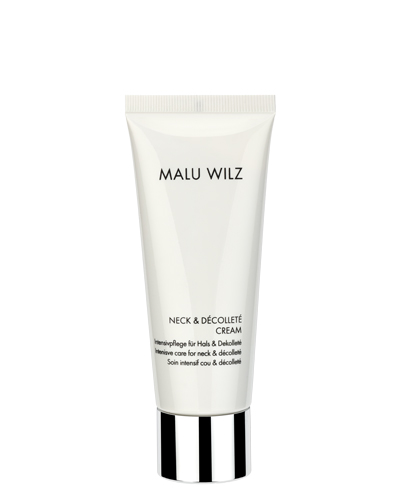 The Neck & Decolleté Cream is a gentle care product for the neck and décolleté. Neck & Decolleté Cream