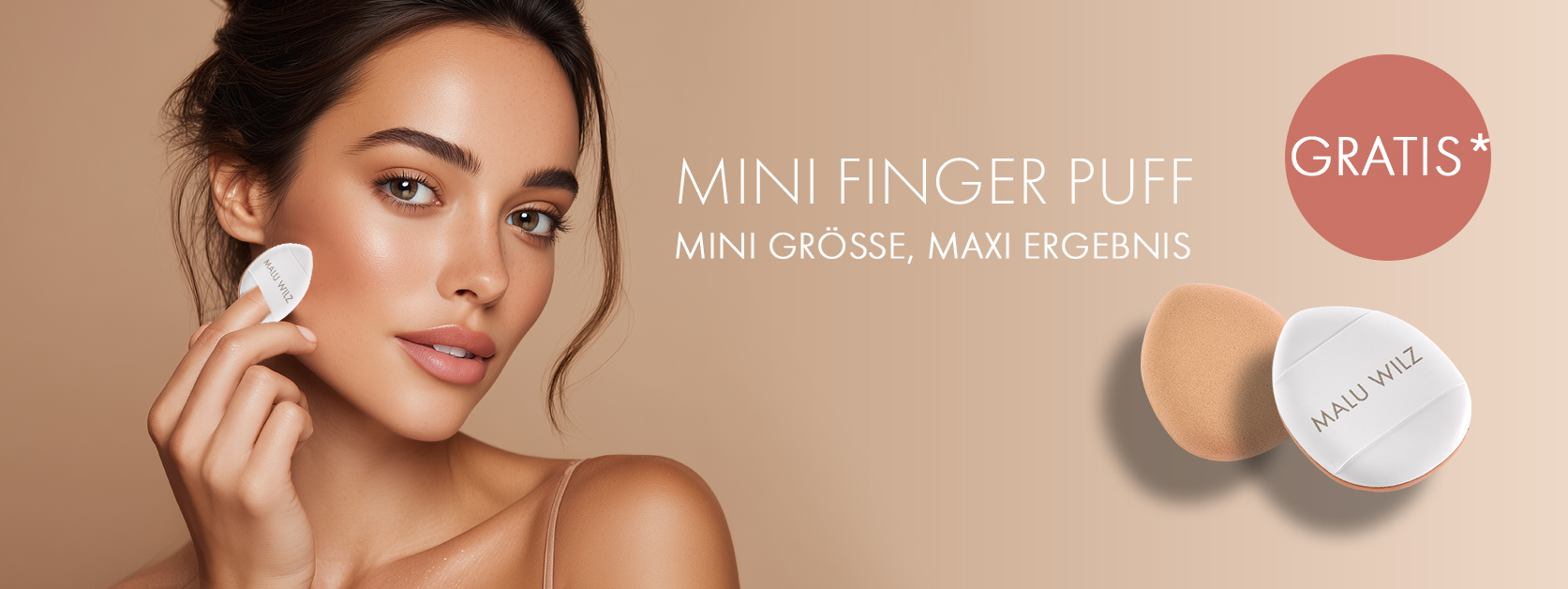 junge Frau mit Mini Finger Puff